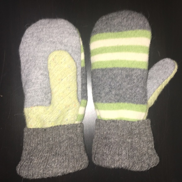 Homemade Accessories - Beautiful Handmade Mittens